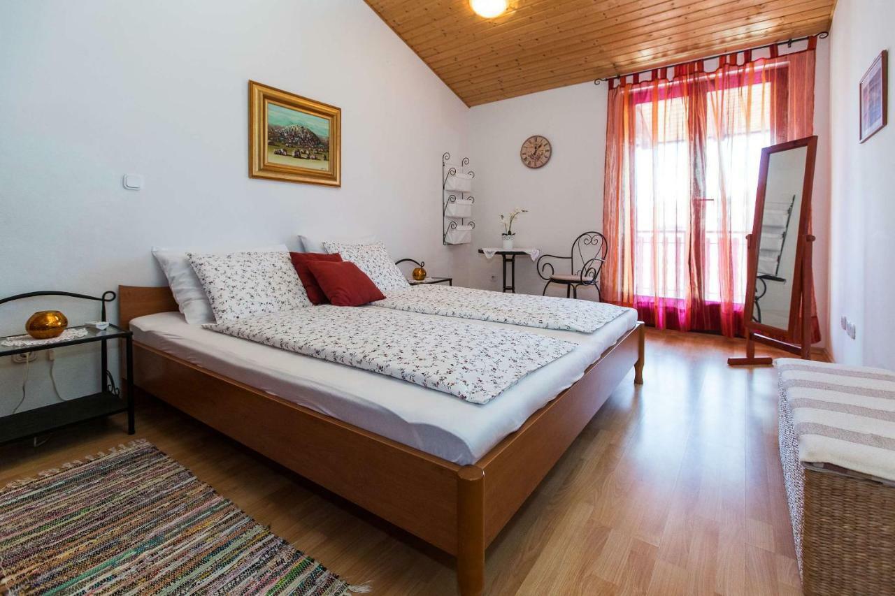 Apartments Faro & Mondo Crikvenica Luaran gambar
